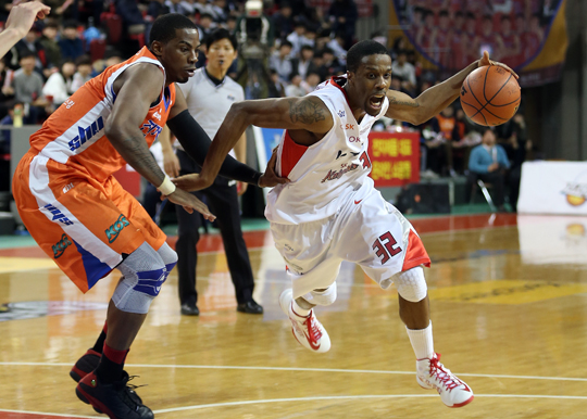 [정재훈의 포토리포트] 돌아온 헤인즈, 극복해야 할 또 하나의 숙제