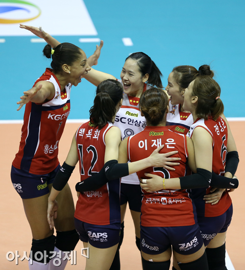 [포토] 득점에 기뻐하는 KGC 인삼공사