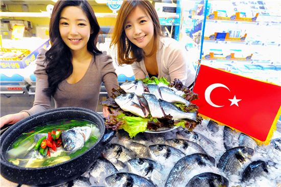 홈플러스, 터키산 생물 '귀족돔' 국내 첫 판매 