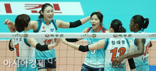 [포토] 득점에 기뻐하는 GS칼텍스