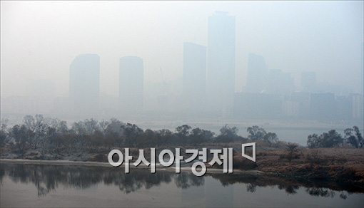 [포토]미세먼지에 갇힌 증권가