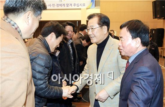 [포토]노·사·민·정 산업평화 실천대회 개최