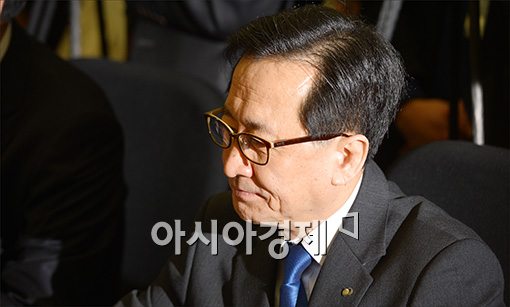 [포토]굳은 표정의 최수현 금감원장