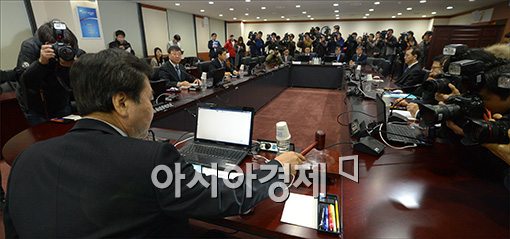 [포토]휴일에 열리는 금융위원회