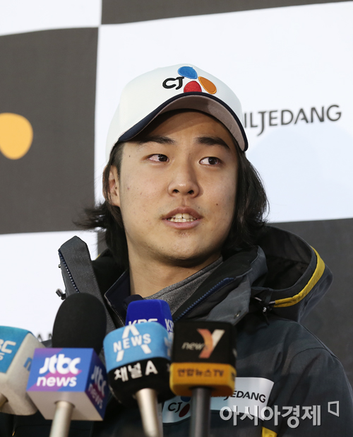 [포토] 각오 밝히는 스노보드 대표팀 김호준