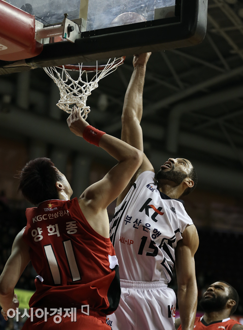 [포토] 클라크 '원 핸드 덩크~'