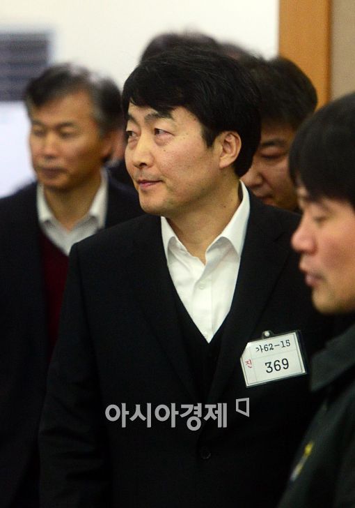 '사기 혐의' 이석기 전 의원, 2심서 징역 8개월로 감형