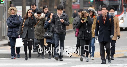 [포토]연휴 끝, 힘찬 출근길