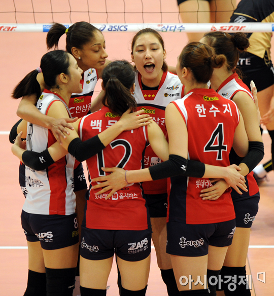 [포토] 득점에 기뻐하는 인삼공사