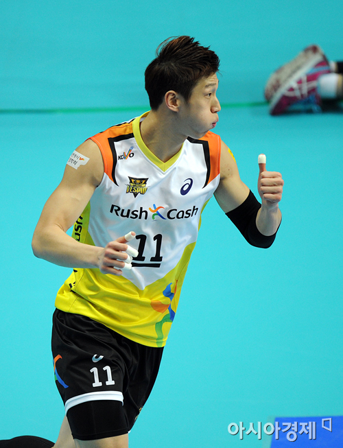 [포토] 김홍정 '이민규, 역시 국대 세터야!'