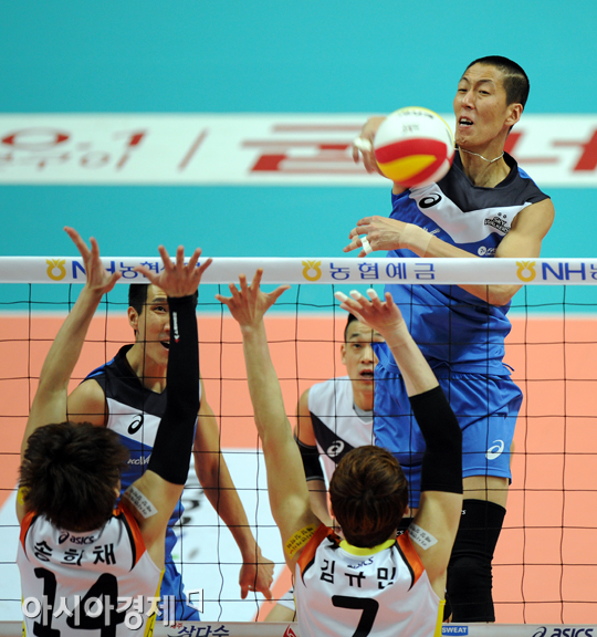 [포토] 윤봉우 '전광석화 속공!'