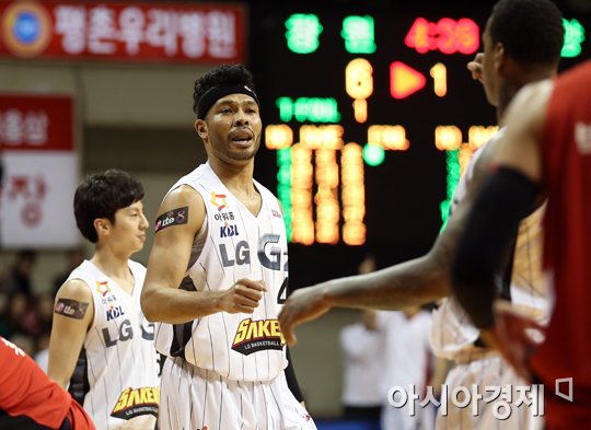 [포토] 문태종 '골도 넣고 자유투도 넣고~'