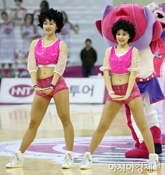 [포토] 치어리더 '이런 변신은 어때요?'