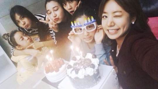 ▲손나은 생일파티.(출처: 에이핑크 공식 팬 카페)