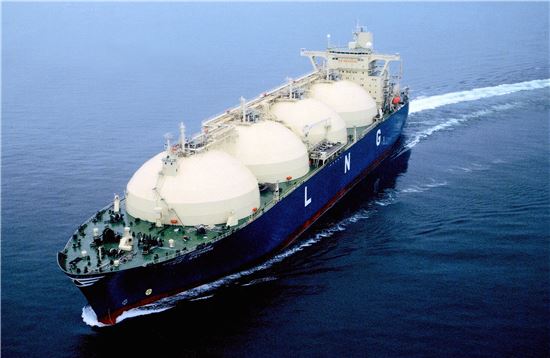 현대상선, LNG 운송사업 1조1000억원에 매각