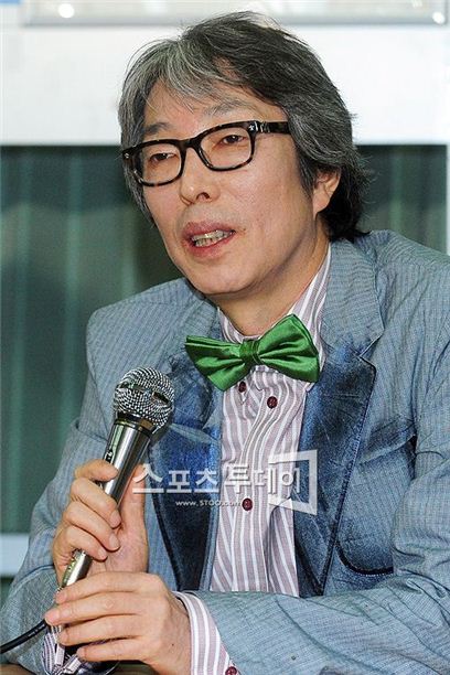 ▲개그맨 출신 목사 서세원이 아내 서정희에게 신체적 위협을 가해 신고를 당했다.