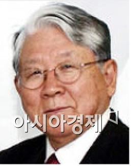 박상증 민주화운동기념사업회 이사장. 