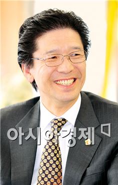 윤봉근 광주시 교육감 예비후보, '임을 위한 행진곡' 5·18 기념곡 지정 촉구 