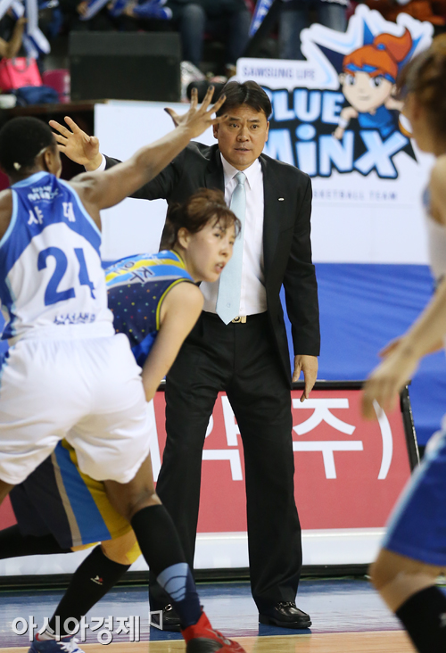 [포토] 이호근 감독 '막아!'