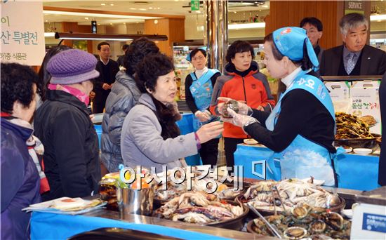 여수산 알굴 전국 이마트점에서 만나요!