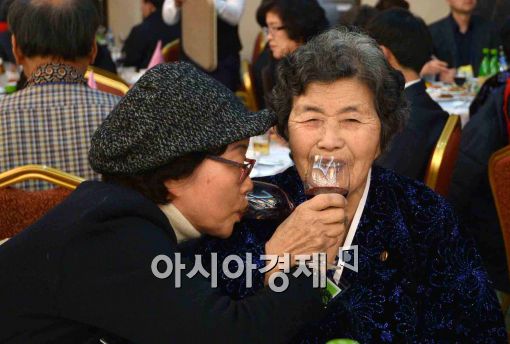 [포토]'즐거운 러브샷'