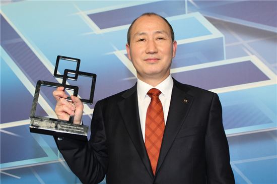 [MWC2014]KT, MWC '최고 LTE 공헌상'·'모바일기술대상' 2관왕