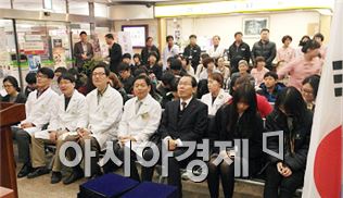 장흥종합병원 ‘행촌장학회 장학금’ 전달