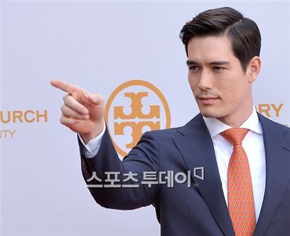 '오마베' 리키김, 과거 선단공포증 고백하며 눈물…어떤 증상이길래?