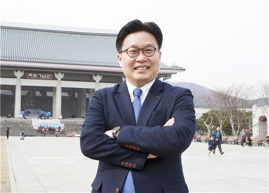 서경덕 교수, 3.1절 맞아 독도· 위안부 광고전시회 개최