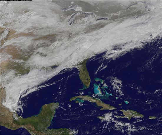 ▲중부 대서양을 덮친 폭설과 겨울폭풍의 모습이 위성에 잡혔다.[사진제공=NASA/NOAA/GOES Project]