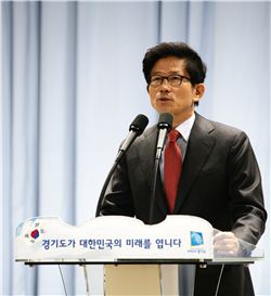 김문수 산하기관 통합 불만?…"생각이 달라 어렵다"