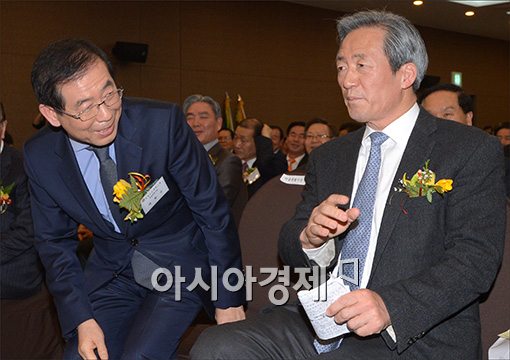 [포토]재향군인회 총회 참석한 박원순·정몽준