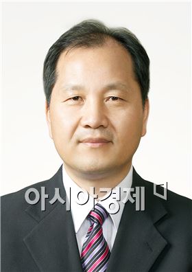 동신대 이석주교수, 영어로 남도 가이드북 발간 