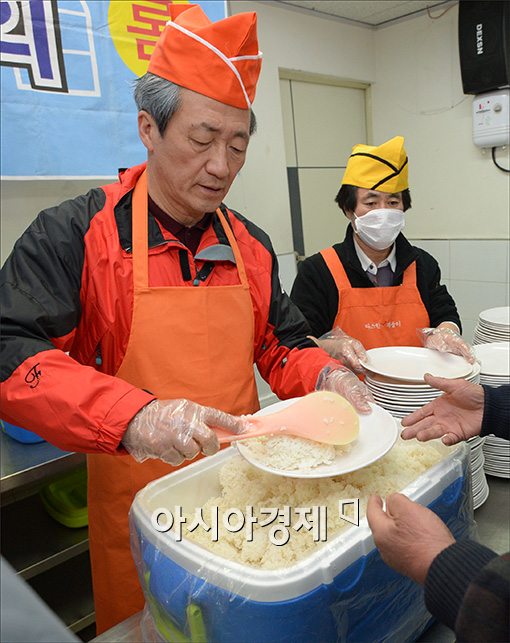 [포토]봉사활동 나선 정몽준 의원