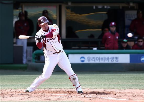 강지광 ‘연타석 홈런’…넥센, SK에 6-0 완승