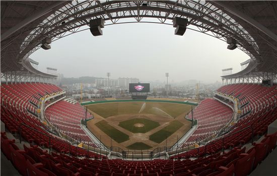 [신명철의 인사이드스포츠]한국의 야구장이 달라진다