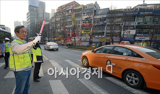 [포토]교통봉사하는 정몽준