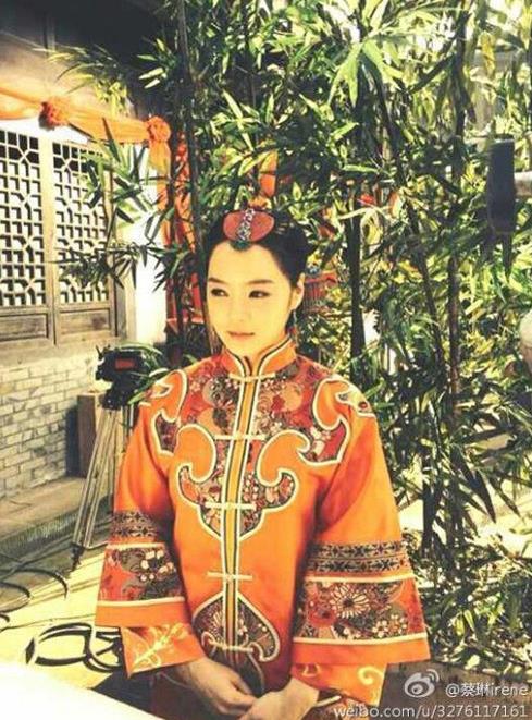 채림 근황, 중국 전통의상 입고…"변함없는 동안 외모 뽐내"