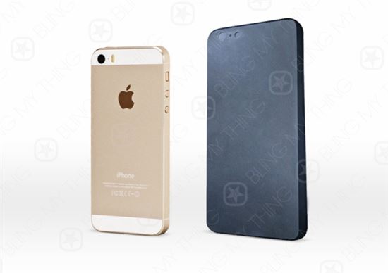 ▲아이폰5S(왼쪽)과 한 일본 휴대폰 케이스 업체에서 공개한 아이폰6 콘셉트 디자인(오른쪽).
출처 : 나인투파이브맥(9to5Mac)