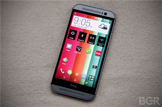 HTC, 차기 주력폰 'M8' 공개…"갤S5 나와라"