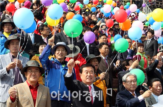 [포토]진도 신비의 바닷길 축제 개막