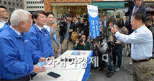 [포토]인기좋은 김한길·안철수