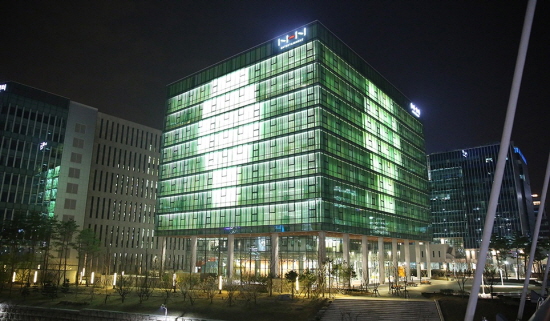 '세계 자폐증 인식의 날' 행사 개최…"자폐인이 그린 그림 전시"