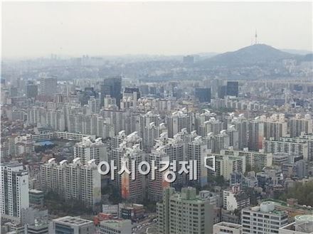 사진은 아파트가 밀집한 서울 일부.