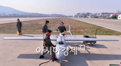 [포토]한국형 무인기 송골매 비행훈련