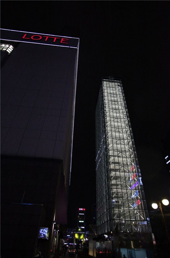 필립스, 롯데백화점 부산점에 LED경관조명 공급