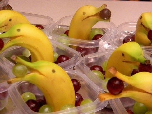 바나나 야하게 먹으면 처벌 받는다?…중국 '바나나 인증샷' 논란