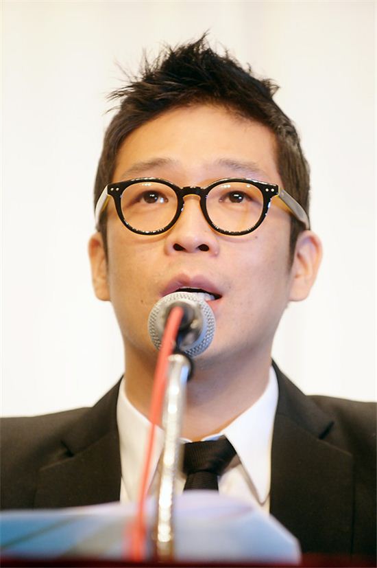 '컴백' MC몽, 팬들의 그리움 '음원 줄세우기'로 입증