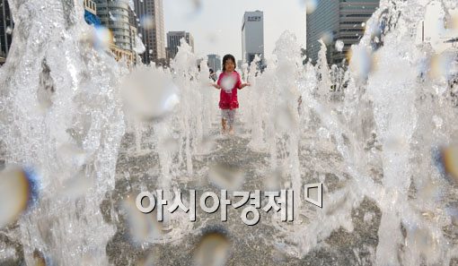 [포토]분수광장에 풍덩 