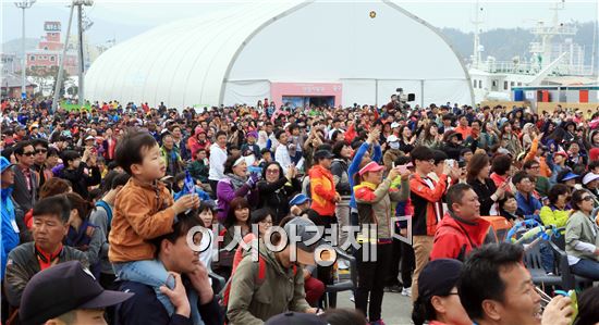 완도해조류박람회 개장 첫주말 8만5천명 관람